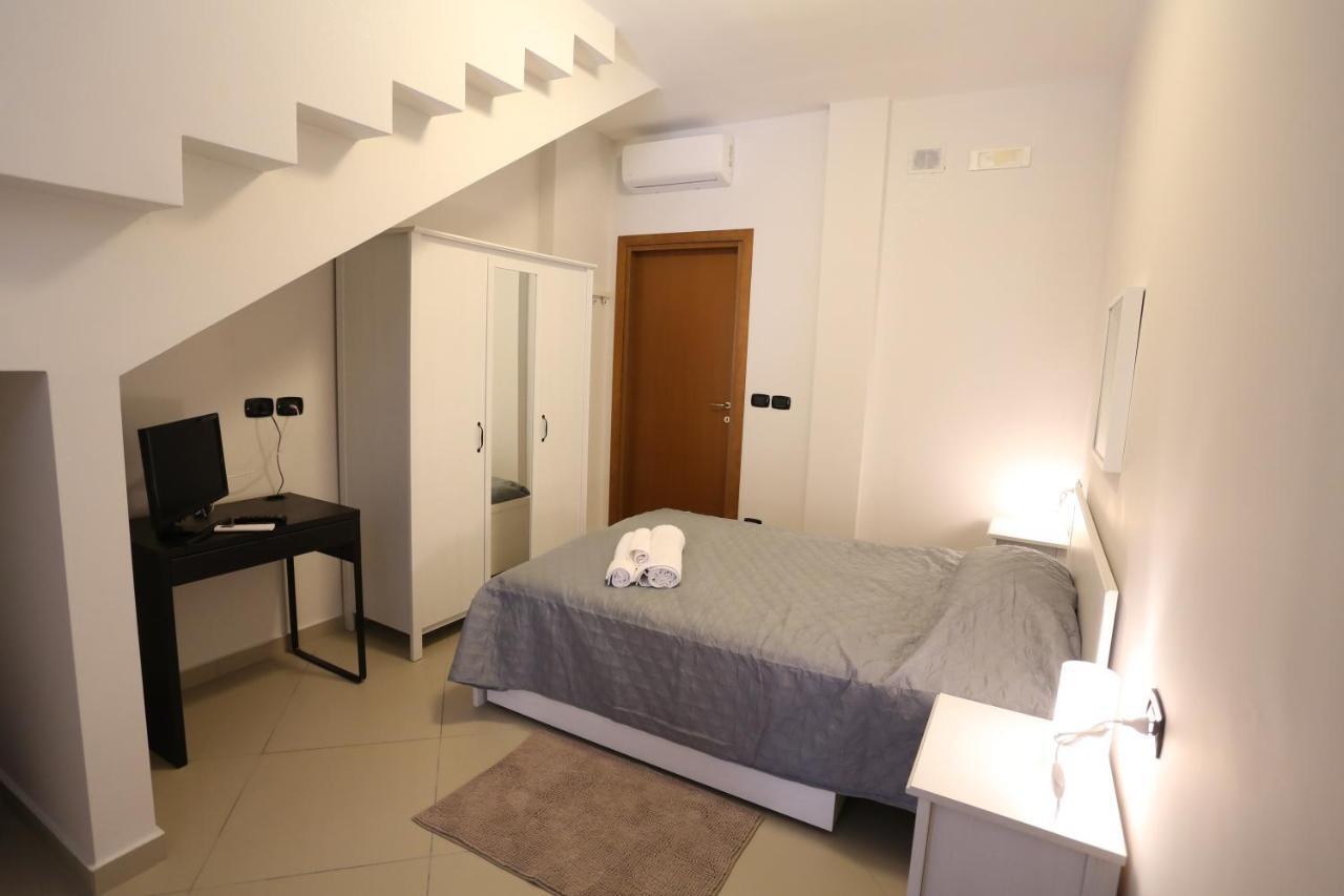 Santoronzo Bed and Breakfast Turi Esterno foto